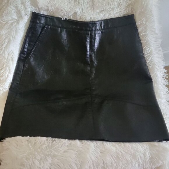 LDYP Wear Black Faux Leather A-Line Mini Skirt High Waist -M - Picture 3 of 8